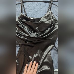 MADDEN NYC BLACK SILKY SHORT SLIT DRESS